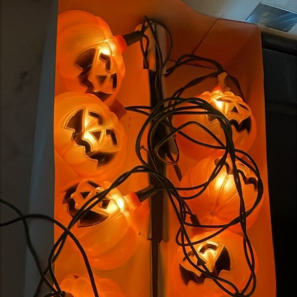 Vintage 90s Halloween 10 Light String Pumpkin Blow Mold Set with Box - 9 ft long - Picture 10 of 15